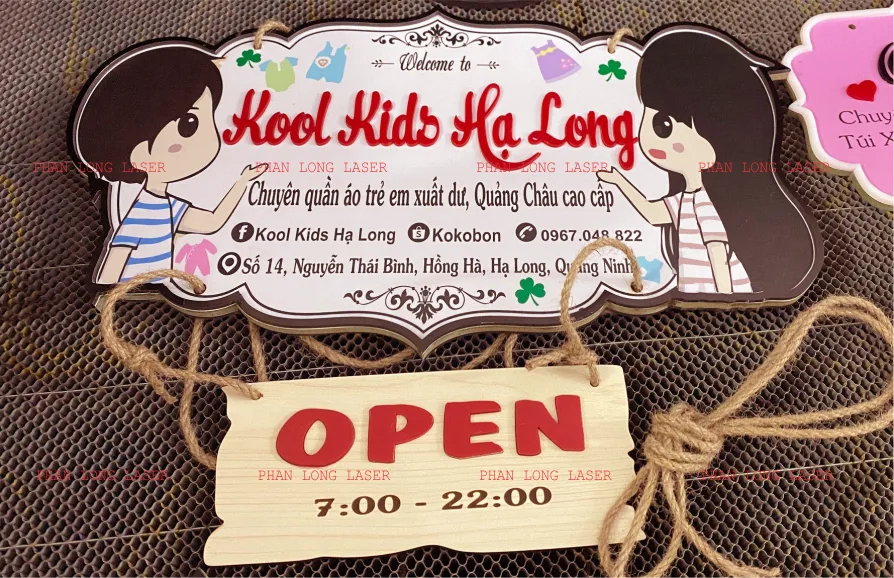 Biển gỗ treo tường cho shop quần áo trẻ em nhập Quảng Châu tại Gò Vấp, Tân Bình, Tân Phú, Phú Nhuận, Thủ Đức