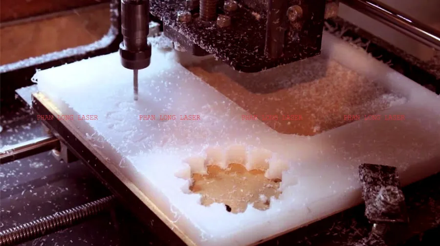 Cắt CNC tạo hình trên nhựa PP làm khuôn mẫu bánh trung thu
