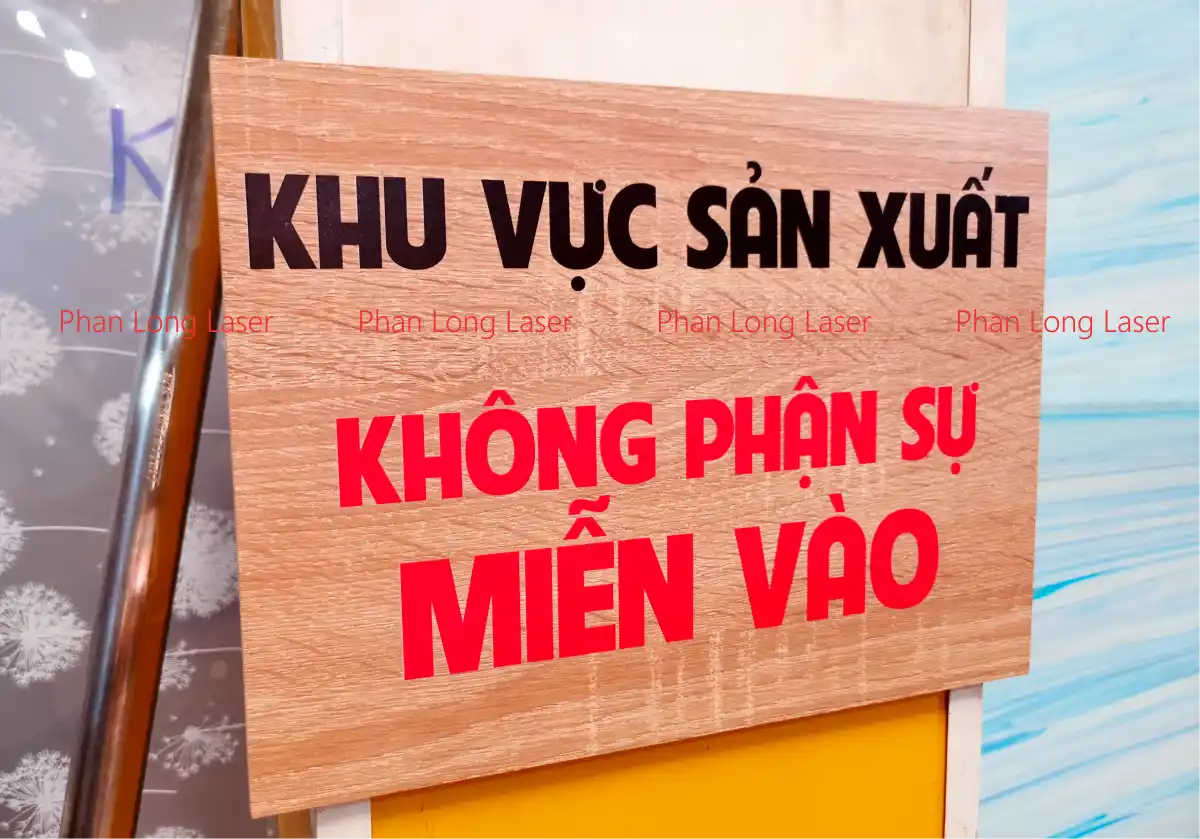 In Màu UV lên gỗ làm biển bảng, bảng hiệu chỉ dẫn tại Quận 1, Quận 3, Quận 5, Quận 7, Quận 9, Quận 11, TP Hồ Chí Minh, Tphcm, Sài Gòn
