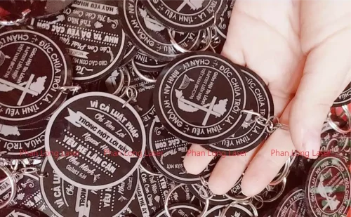 Địa chỉ Mua Móc Khóa giá Sỉ Giá Buôn Chính Gốc Nơi Sản Xuất