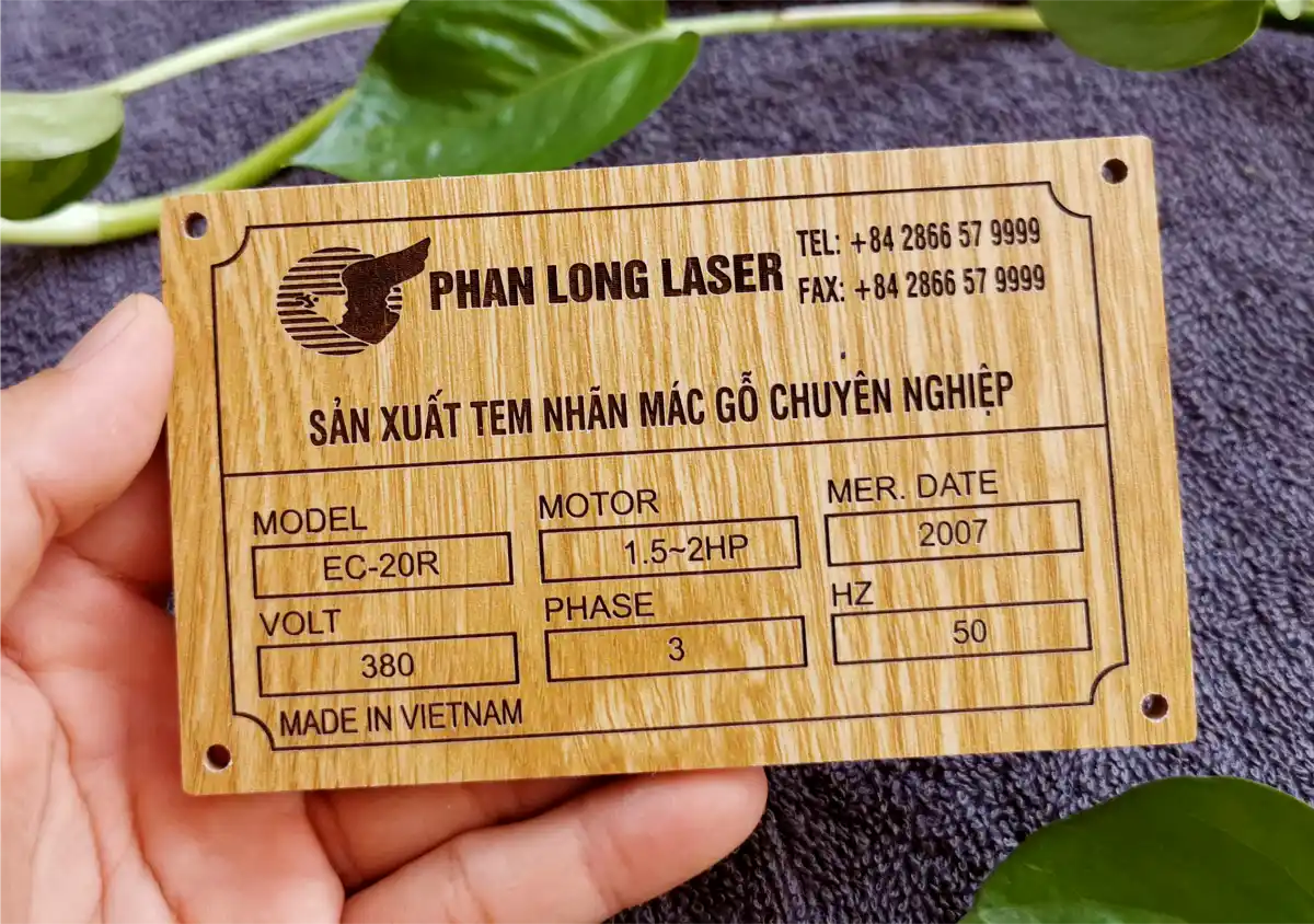 Tem nhãn mác làm bằng gỗ khắc laser tại Quận 1, Quận 3, Quận 5, Quận 7, Quận 9, Quận 11, TP Hồ Chí Minh, Sài Gòn, Tphcm