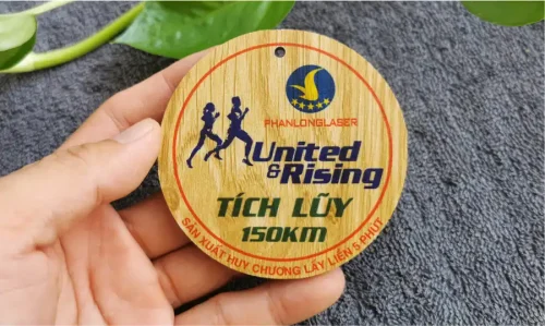 Báo Giá làm Móc Khóa Gỗ Theo Yêu Cầu lấy liền 3 phút