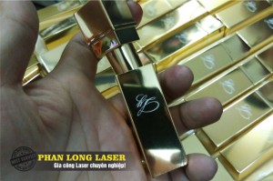22 Địa chỉ Khắc Chữ khắc Logo lên Thỏi Son Môi bằng Laser Giá Rẻ